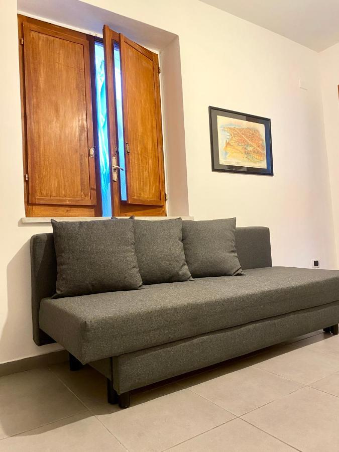 Casa Con Terrazzo In Centro Apartment Наполи Екстериор снимка