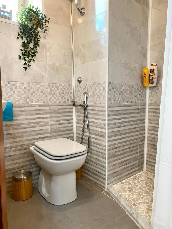 Casa Con Terrazzo In Centro Apartment Наполи Екстериор снимка