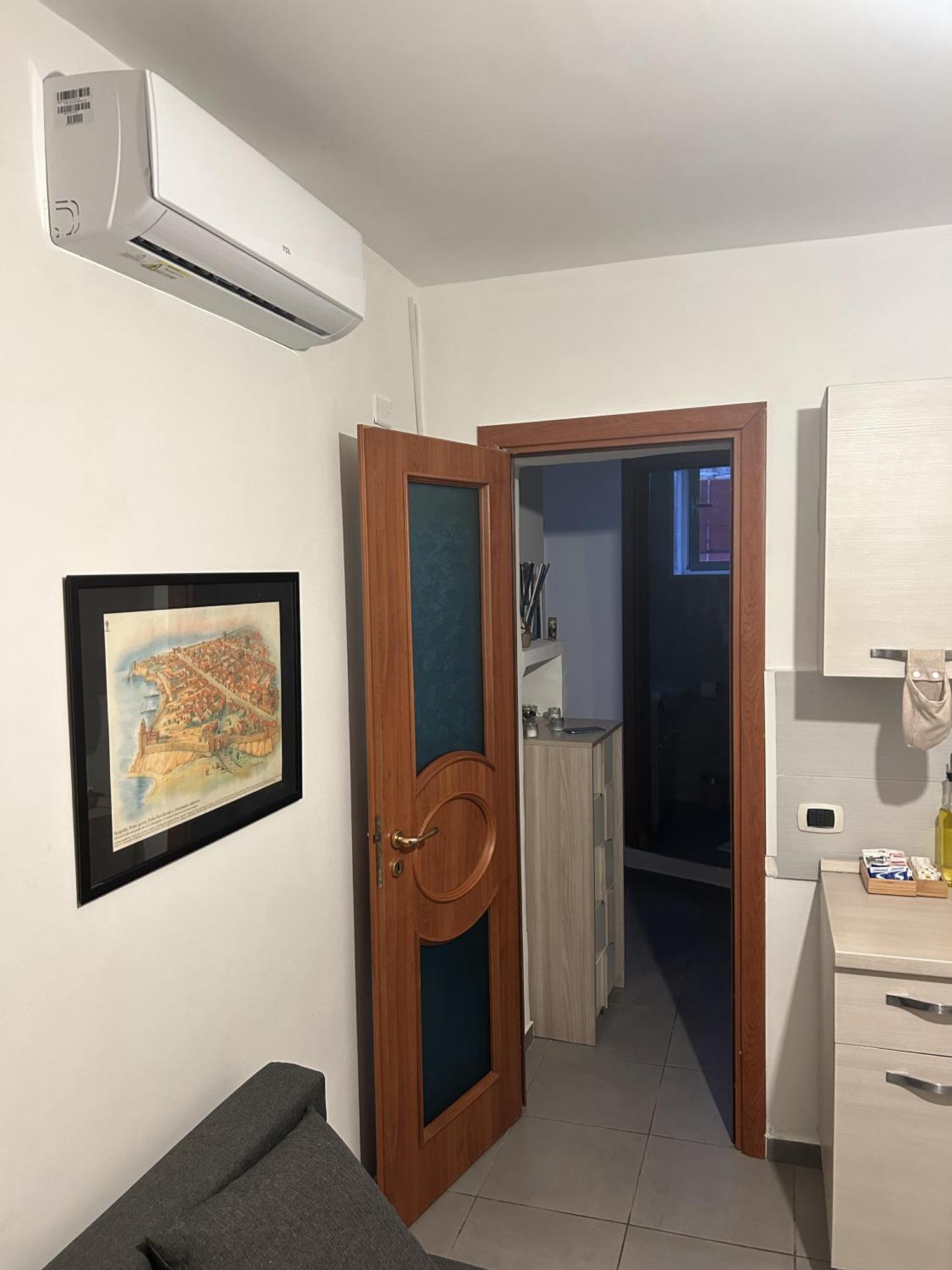 Casa Con Terrazzo In Centro Apartment Наполи Екстериор снимка